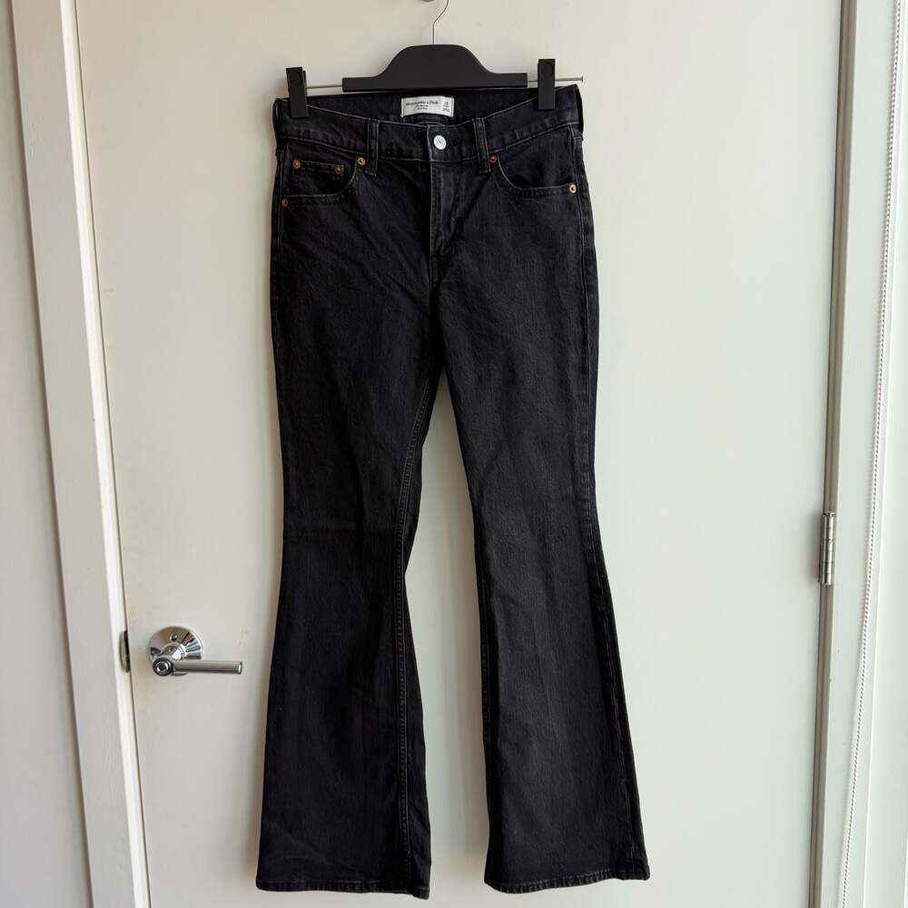 Abercrombie & Fitch Mid Rise Bootcut Jeans Black Size 25 Short
